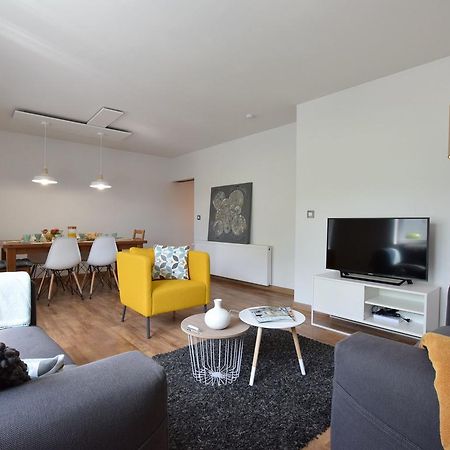 Modern Holiday Home In Bastogne With Fenced Garden מראה חיצוני תמונה