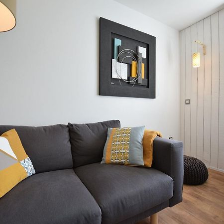 Modern Holiday Home In Bastogne With Fenced Garden מראה חיצוני תמונה
