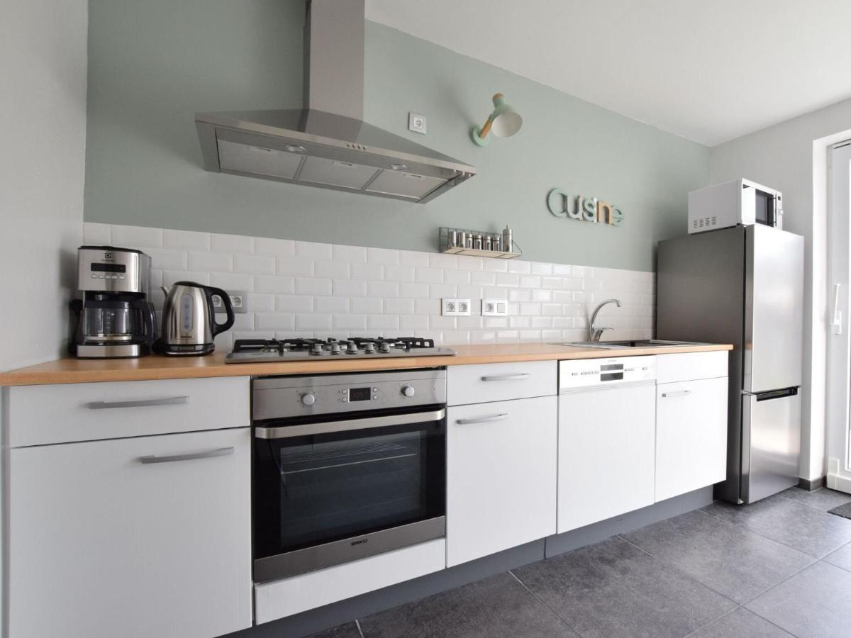 Modern Holiday Home In Bastogne With Fenced Garden מראה חיצוני תמונה