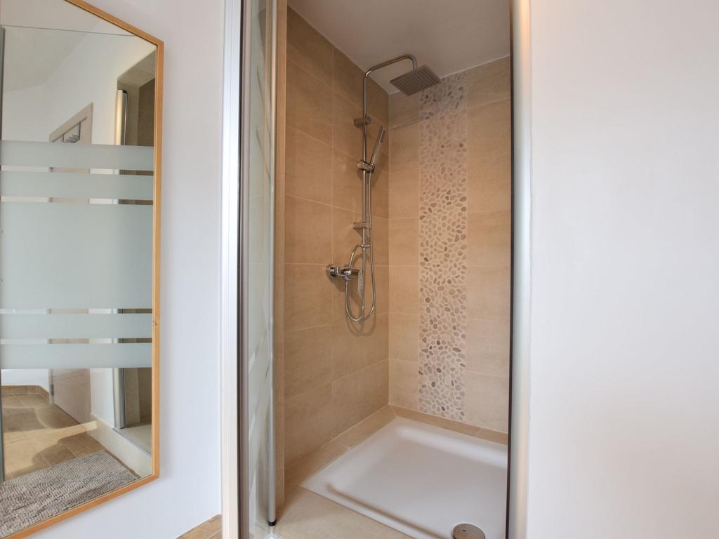 Modern Holiday Home In Bastogne With Fenced Garden מראה חיצוני תמונה